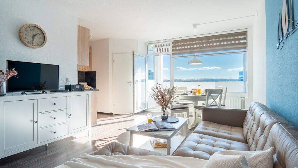 Wohnung zum Kauf 164.000 € 1,5 Zimmer 45 m² 9. Geschoss frei ab sofort Ferienpark Heiligenhafen 23774