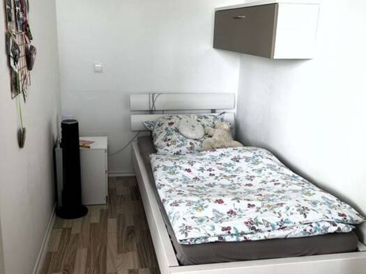 Studio zur Miete 515 € 1 Zimmer 27 m² Geschoss 2/5 frei ab 08.09.2026 Nürnberger Straße 125 Innenstadt Fürth 90762