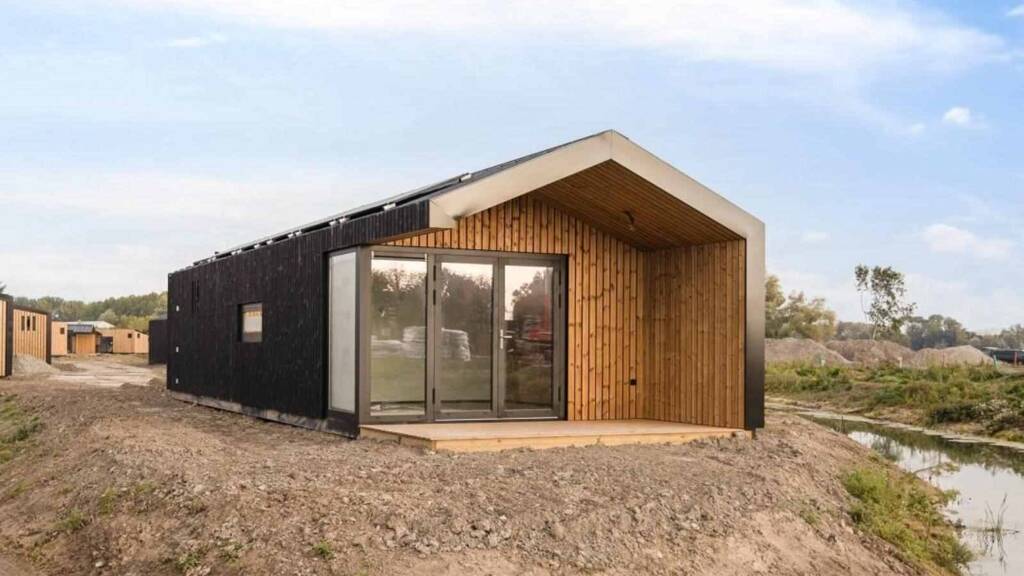 Einfamilienhaus zum Kauf 190.250 € 3 Zimmer 49 m² 188 m² Grundstück Buitengronden 7 Zwartewaal 3238LZ