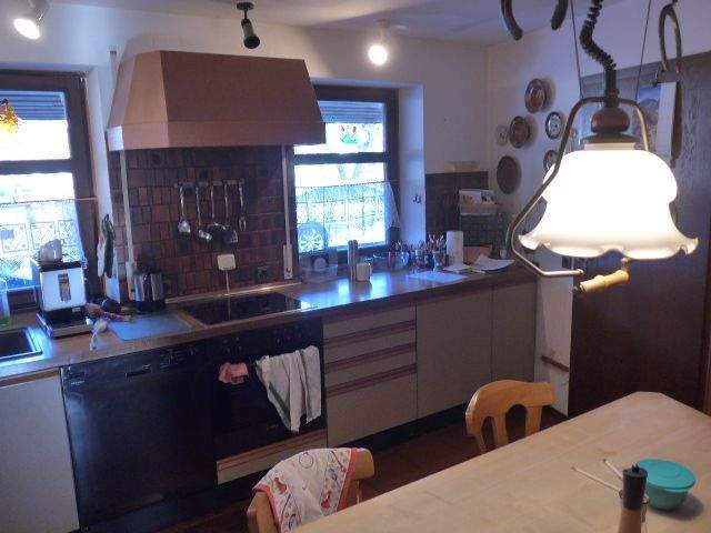 Immobilie in Weichs - großes individuelles Einfamilienhaus mit sehr schönem Garten in Ebersbach, teilbar - Bild 4