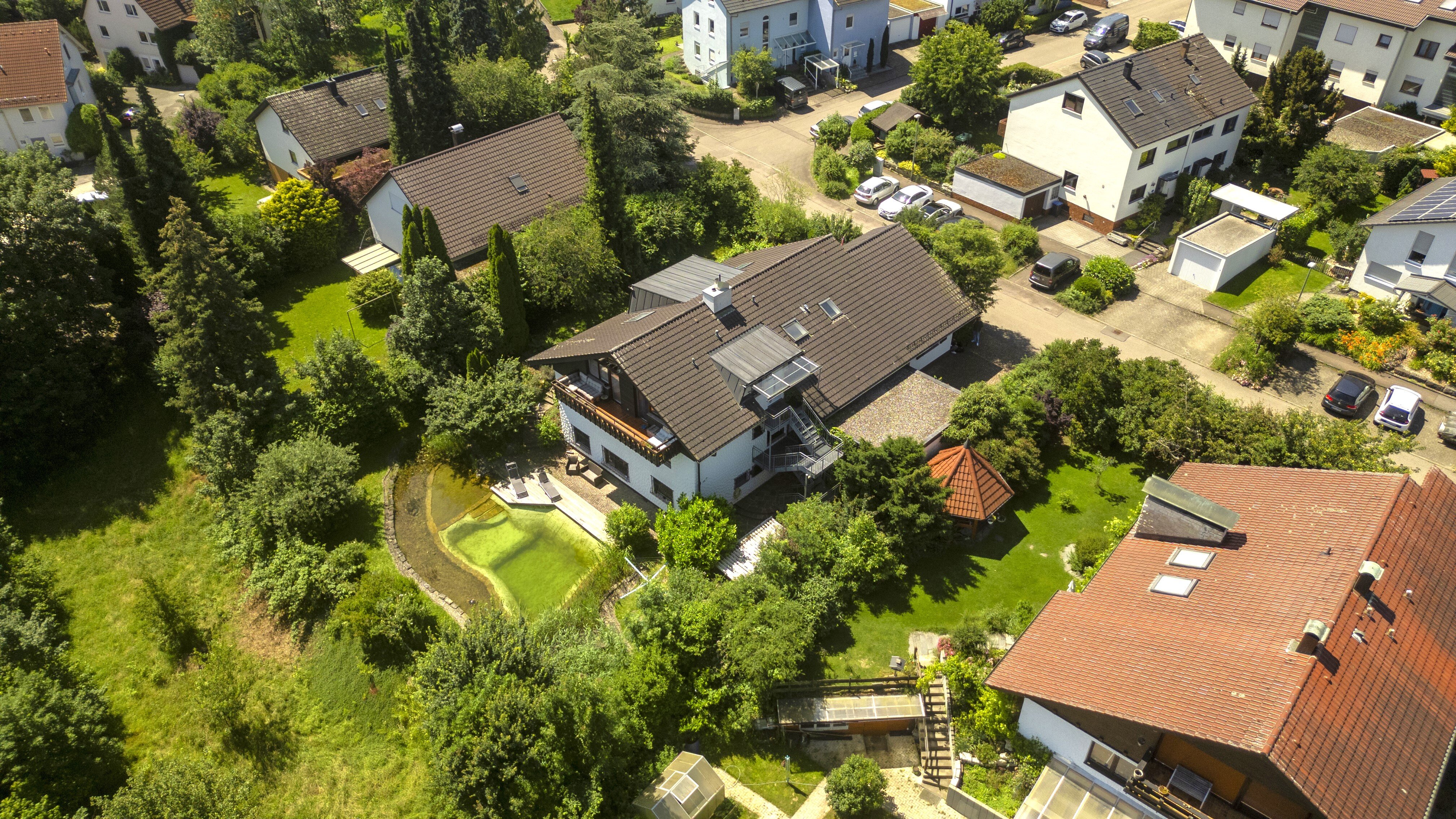 Mehrfamilienhaus zum Kauf 939.000 € 10,5 Zimmer 300 m²<br/>Wohnfläche 1.093 m²<br/>Grundstück Heiningen Heiningen 73092