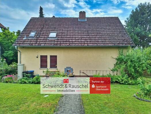 Einfamilienhaus zum Kauf 175.000 € 5 Zimmer 122 m² 1.030 m² Grundstück Homberg 35315