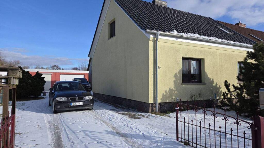 Doppelhaushälfte zum Kauf 164.000 € 4 Zimmer 91 m² 737 m² Grundstück Krien 17391