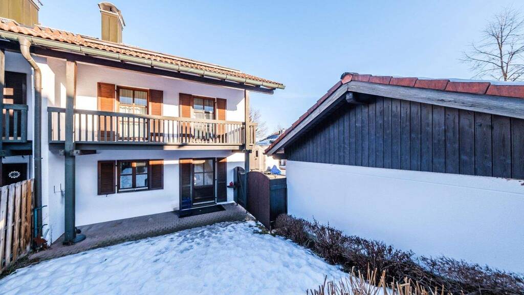 Doppelhaushälfte zum Kauf 895.000 € 6 Zimmer 142,6 m² 227 m² Grundstück Waakirchen 83666
