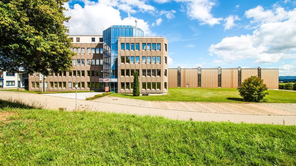 Bürofläche zur Miete provisionsfrei 3,80 € 1 Zimmer 2.478 m² Bürofläche teilbar ab 330 m² Axtbühl 2 Zimmern 78658