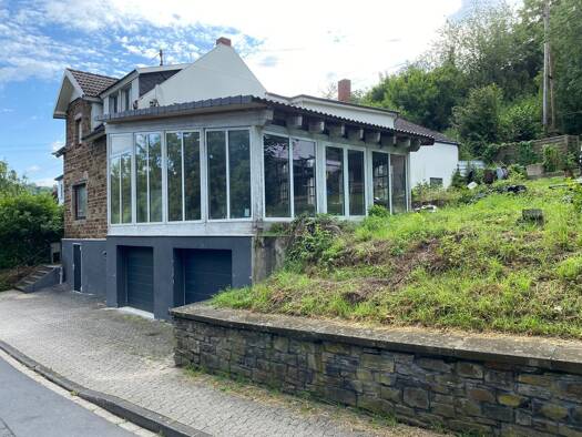 Einfamilienhaus zum Kauf 219.000 € 8 Zimmer 190 m² 915 m² Grundstück Burgbrohl Burgbrohl 56659
