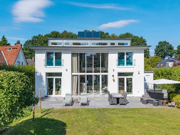 Haus zum Kauf 2.750.000 € 8 Zimmer 226 m² 1.280 m² Grundstück Wellingsbüttel Wandsbek 22391