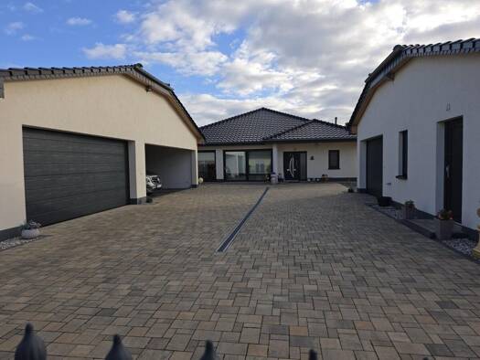 Haus zum Kauf provisionsfrei 4 Zimmer 156 m² 1.242 m² Grundstück Kitzscher Kitzscher 04567