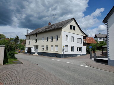 Mehrfamilienhaus zum Kauf provisionsfrei 170.000 € 10 Zimmer 240 m² 587 m² Grundstück Trompeterstraße 1 Hasselbach Weilburg-Hasselbach 35781