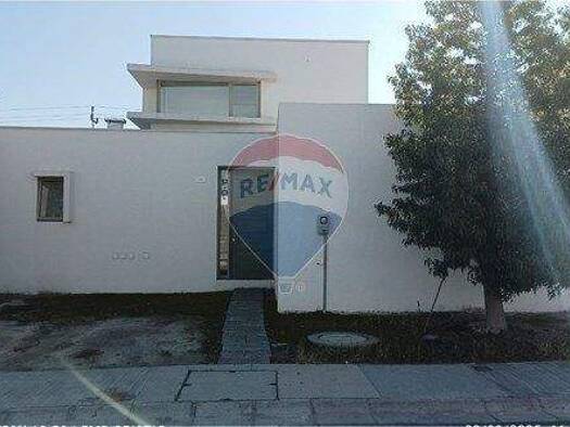 Haus zum Kauf 180.000.000 € 74 m² 164 m² Grundstück Buin