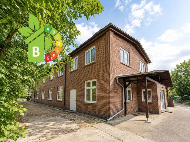 Bürogebäude zum Kauf 149.000 € 10 Zimmer Guben Guben 03172