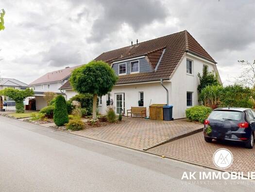 Doppelhaushälfte zum Kauf 274.000 € 4 Zimmer 123 m² 289 m² Grundstück Hessisch Oldendorf Hessisch Oldendorf 31840