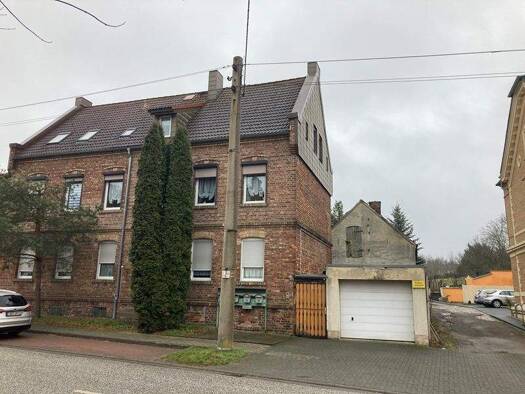 Mehrfamilienhaus zum Kauf als Kapitalanlage geeignet 110.000 € 8 Zimmer 332 m² 421 m² Grundstück Wansleben am See Seegebiet Mansfelder Land 06318