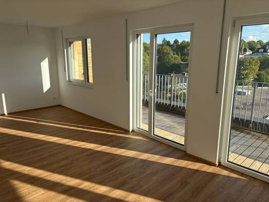 Wohnung zur Miete - Erstbezug 1.390 € 2 Zimmer 86 m² Geschoss 4/5 frei ab sofort Coburg Coburg 96450