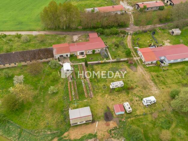 Bauernhaus zum Kauf 375.000 € 10 Zimmer 330 m² 28.336 m² Grundstück Serwest Chorin 16230