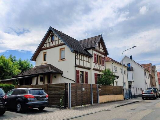 Einfamilienhaus zum Kauf provisionsfrei 798.000 € 7 Zimmer 142 m² 300 m² Grundstück frei ab sofort Bahnstraße 66 Walldorf Mörfelden-Walldorf 64546