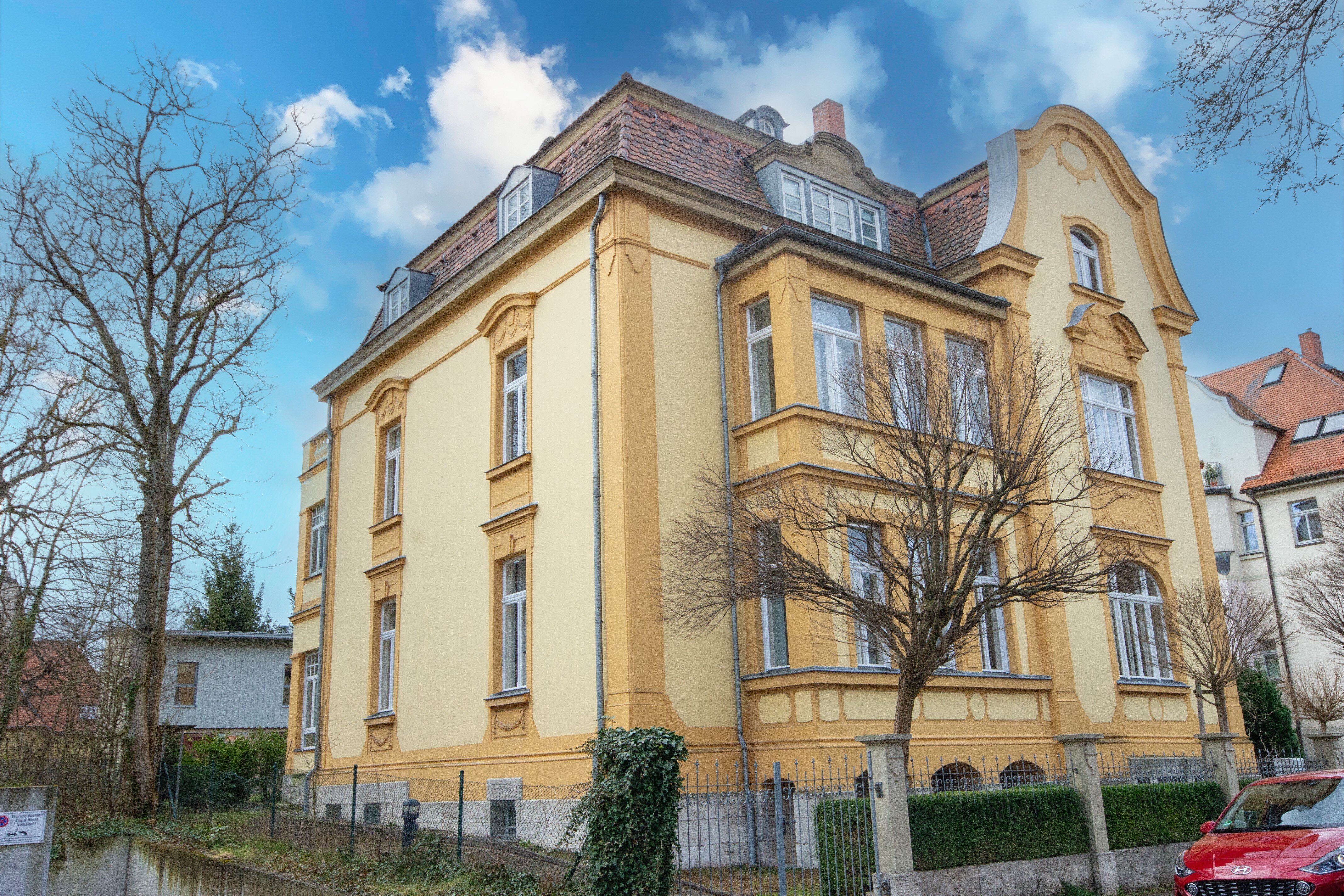 Apartment zur Miete 2.750 € 8,5 Zimmer 320 m²<br/>Wohnfläche 01.01.2025<br/>Verfügbarkeit Südstadt Weimar 99425