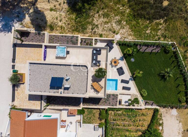 Einfamilienhaus zum Kauf 3.250.000 € 4 Zimmer 586 m² Grundstück Razanac 23248