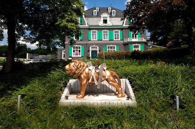 Restaurant zum Kauf 980 m² Gastrofläche 2.322 m² Grundstück Stadtpark Remscheid 42857