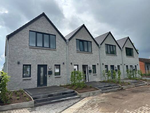 Reihenmittelhaus zur Miete - Erstbezug 1.303 € 3 Zimmer 74,4 m² 95 m² Grundstück frei ab sofort Danziger Straße Eckernförde 24340
