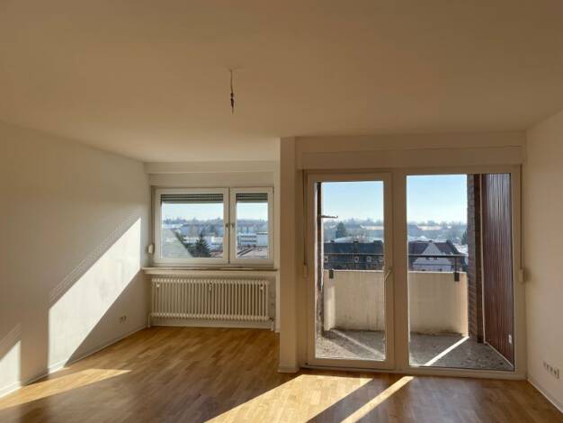 Wohnung zur Miete 841 € 3 Zimmer 78 m² 7. Geschoss frei ab 17.08.2026 Äußere Bayreuther Str. 154 Herrnhütte Nürnberg 90411