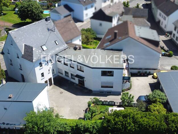 Mehrfamilienhaus zum Kauf als Kapitalanlage geeignet 685.000 € 12 Zimmer 525 m² 1.027 m² Grundstück Heimbach-Weis Neuwied 56566