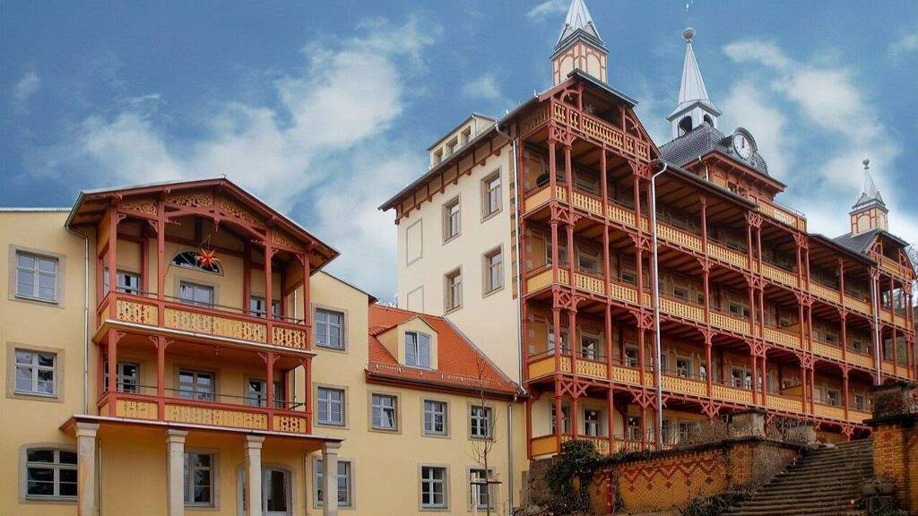 Terrassenwohnung zur Miete 1.800 € 5 Zimmer 141 m² 2. Geschoss frei ab 01.06.2026 Radebeul 01445