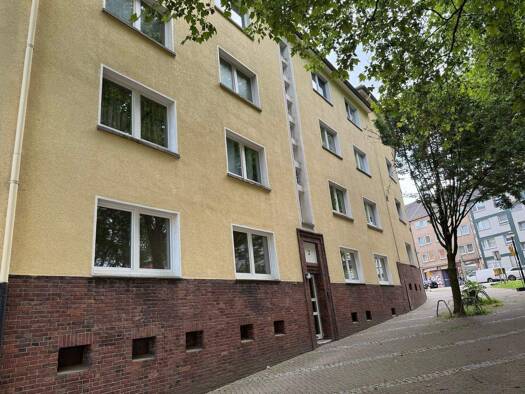 Wohnung zur Miete 450 € 2 Zimmer 56,6 m² EG frei ab sofort Helmholtzplatz 2 Altendorf Essen 45143