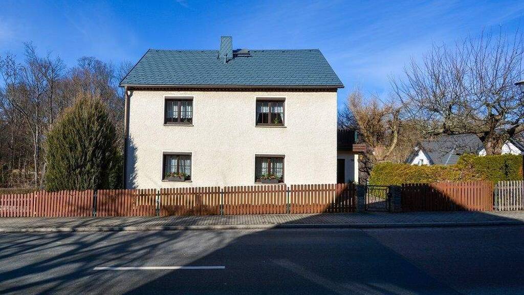 Einfamilienhaus zum Kauf provisionsfrei 279.000 € 5 Zimmer 106 m² 873 m² Grundstück frei ab 01.06.2026 Reinhardtsgrimma 01768