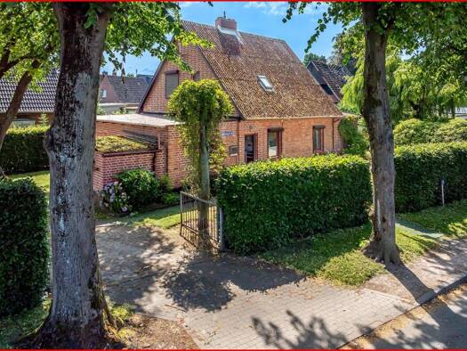 Einfamilienhaus zum Kauf provisionsfrei 275.000 € 4,5 Zimmer 104 m² 698 m² Grundstück frei ab sofort Tornesch 25436