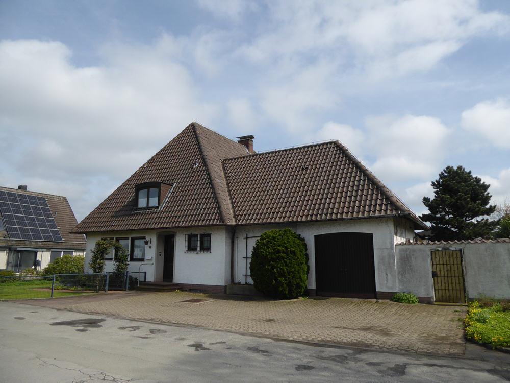 Einfamilienhaus zum Kauf 239.000 € 11 Zimmer 208 m²<br/>Wohnfläche 999 m²<br/>Grundstück Dünne Bünde 32257