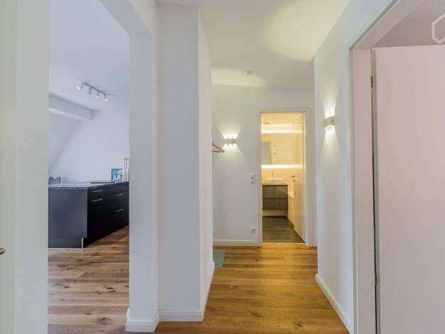 Wohnung zur Miete Wohnen auf Zeit 2.499 € 3 Zimmer 84 m² frei ab 01.05.2026 Spandau Berlin 13581