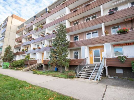 Wohnung zur Miete 407 € 4 Zimmer 81,3 m² 6. Geschoss frei ab 01.11.2026 Lunzbergring 8 Heide Nord West 06120