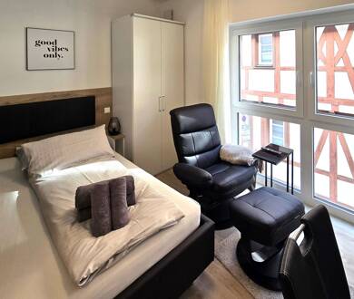 Studio zur Miete Wohnen auf Zeit 895 € 1 Zimmer 17 m² Römerstr. 32 Obernburg Obernburg a.Main 63785