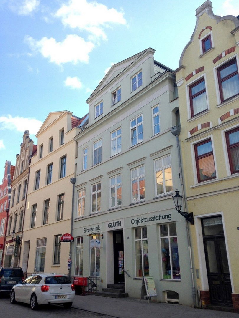 Wohnung zur Miete 650 € 3 Zimmer 81 m²<br/>Wohnfläche 2.<br/>Geschoss 01.01.2025<br/>Verfügbarkeit Lübsche Str. 26 Altstadt Wismar 23966