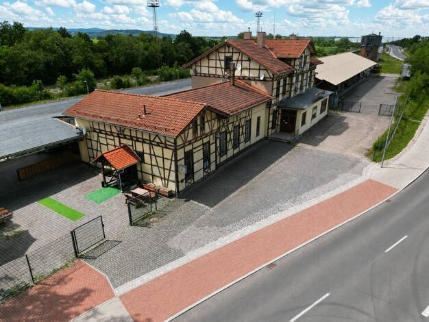 Gewerbeobjekt zum Kauf provisionsfrei als Kapitalanlage geeignet 590.000 € 1.500 m² Ohrdruf 99885