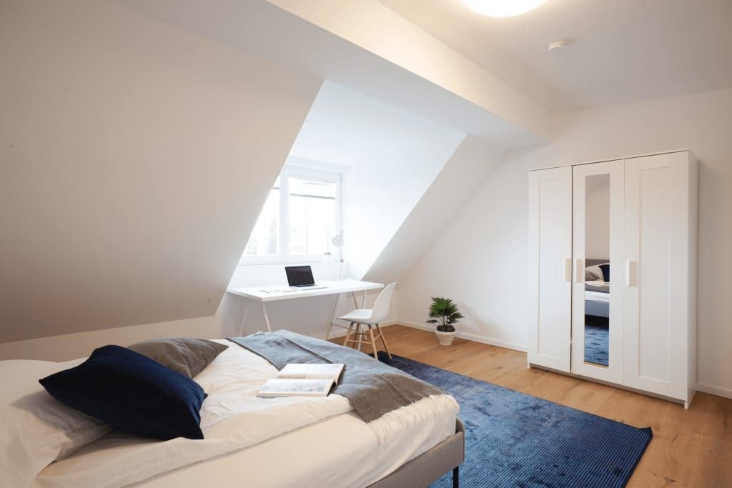 Wohnung zur Miete Wohnen auf Zeit 840 € 7 Zimmer 16 m²<br/>Wohnfläche 04.02.2025<br/>Verfügbarkeit Delbrückstraße 65 Neukölln Berlin 12051