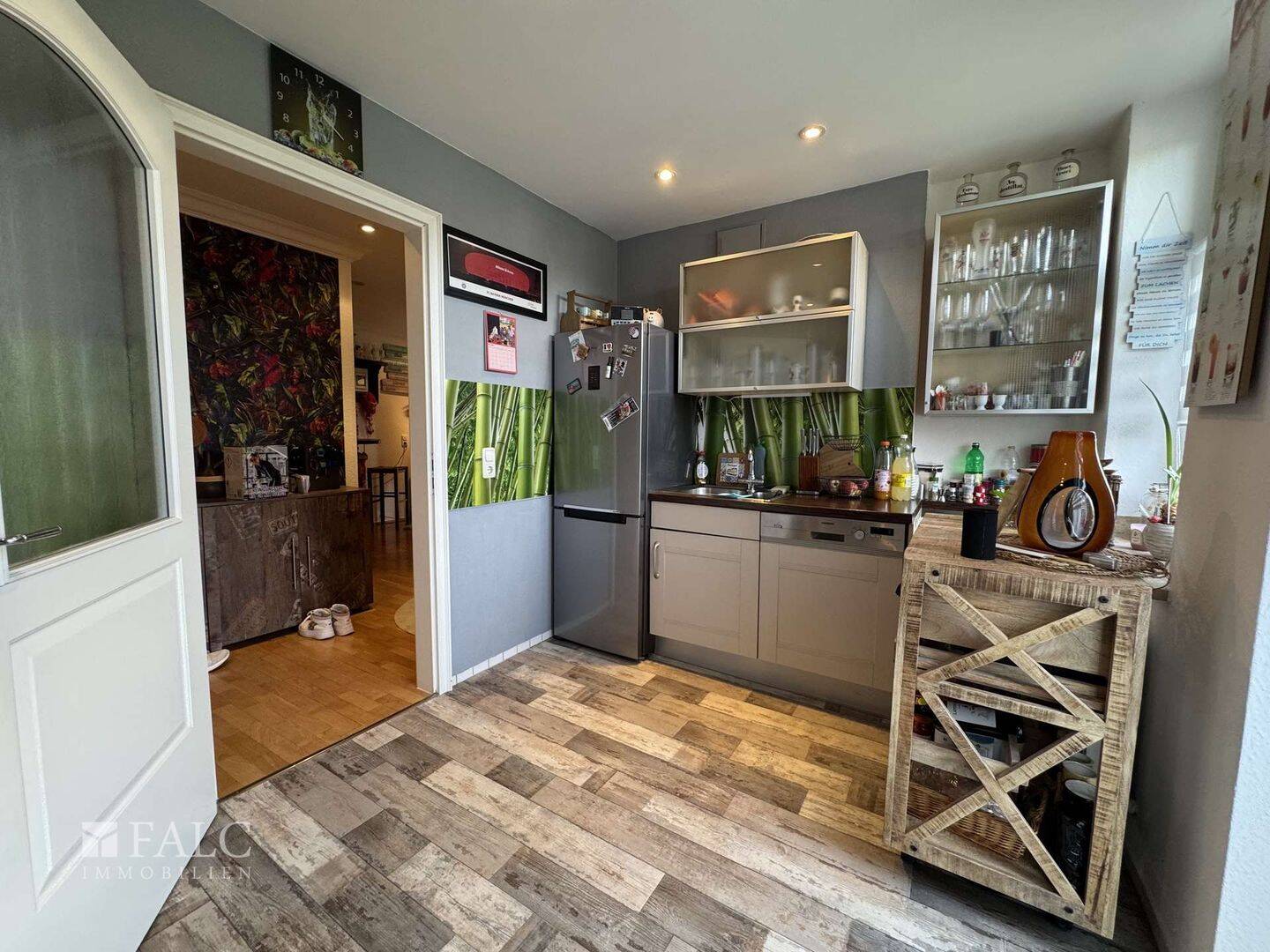 Property thumbnail 2