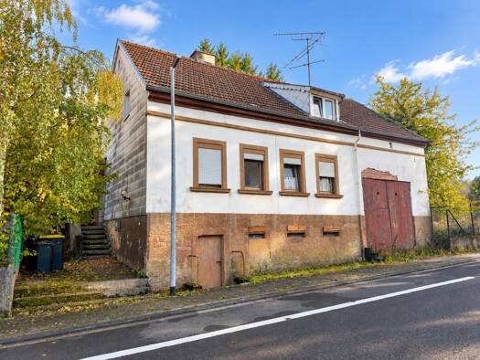 Einfamilienhaus zum Kauf provisionsfrei 73.000 € 5 Zimmer 103 m² 1.335 m² Grundstück Schiffweiler Schiffweiler 66578