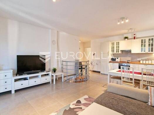 Wohnung zum Kauf 355.000 € 3 Zimmer 155 m² Fazana Fažana