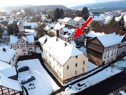 Mehrfamilienhaus zum Kauf 35.000 € 7 Zimmer 281 m² 420 m² Grundstück frei ab sofort Schloßstraße 2 Jesberg 34632