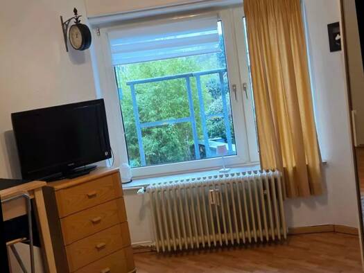 Wohnung zur Miete 500 € 1 Zimmer 25 m² Geschoss 2/3 frei ab sofort Oberkassel Düsseldorf 40545