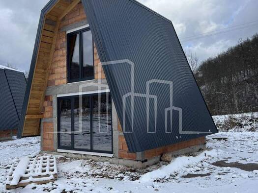 Einfamilienhaus zum Kauf 43.460 € 2 Zimmer 500 m² Grundstück Pale