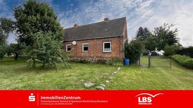 Doppelhaushälfte zum Kauf 110.000 € 4 Zimmer 106,6 m² 2.689 m² Grundstück Remlin Schwasdorf 17168