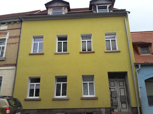 Mehrfamilienhaus zum Kauf provisionsfrei 260.000 € 8,5 Zimmer 260 m² 105 m² Grundstück Laucha Laucha an der Unstrut 06636