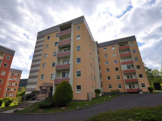 Wohnung zum Kauf 89.000 € 3 Zimmer 91,7 m² Suhl 98528