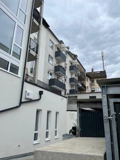 Mehrfamilienhaus zum Kauf als Kapitalanlage geeignet 1.689.000 € 20 Zimmer 593 m² 255 m² Grundstück Nürnberg 90478