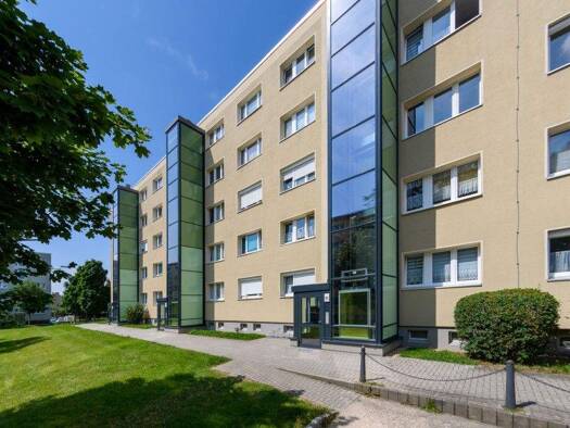 Wohnung zur Miete 285 € 2 Zimmer 47,4 m² 3. Geschoss Dr.-S.-Allende-Straße 63 Bautzen 02625