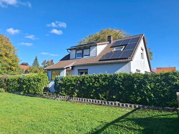 Einfamilienhaus zum Kauf 229.000 € 6,5 Zimmer 151,5 m² 587 m² Grundstück Irmelshausen Höchheim 97633
