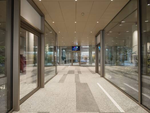 Laden zur Miete 10.729 € 1 Zimmer 120,6 m² Verkaufsfläche Sparkassenstraße 9 Meran 39012